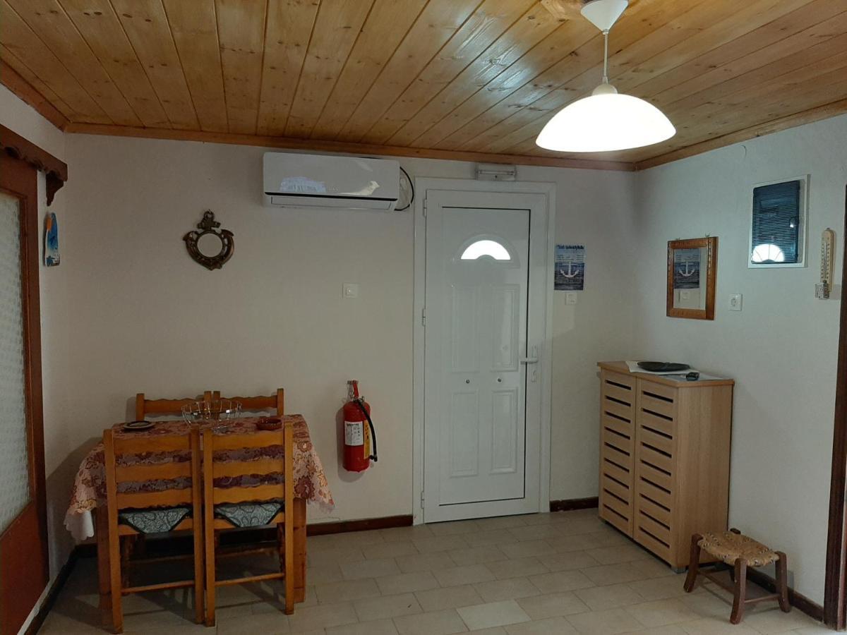 Chiona΄S Apartments By The Sea Paleo Trikeri Exterior foto